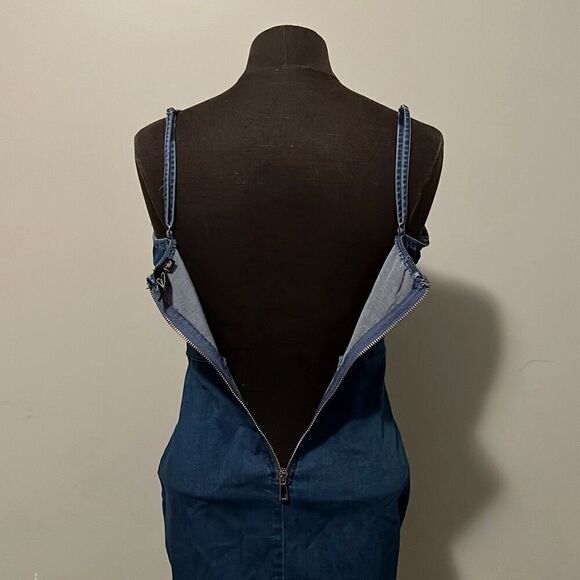 Windsor Women's Blue Denim Sleeveless Bodycon Mini Dress - Picture 6 of 8
